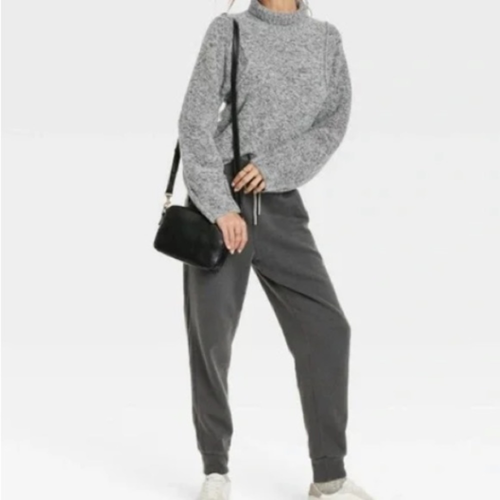 NEW PLUS SIZE Universal Thread Sweater - Picture 3 of 3